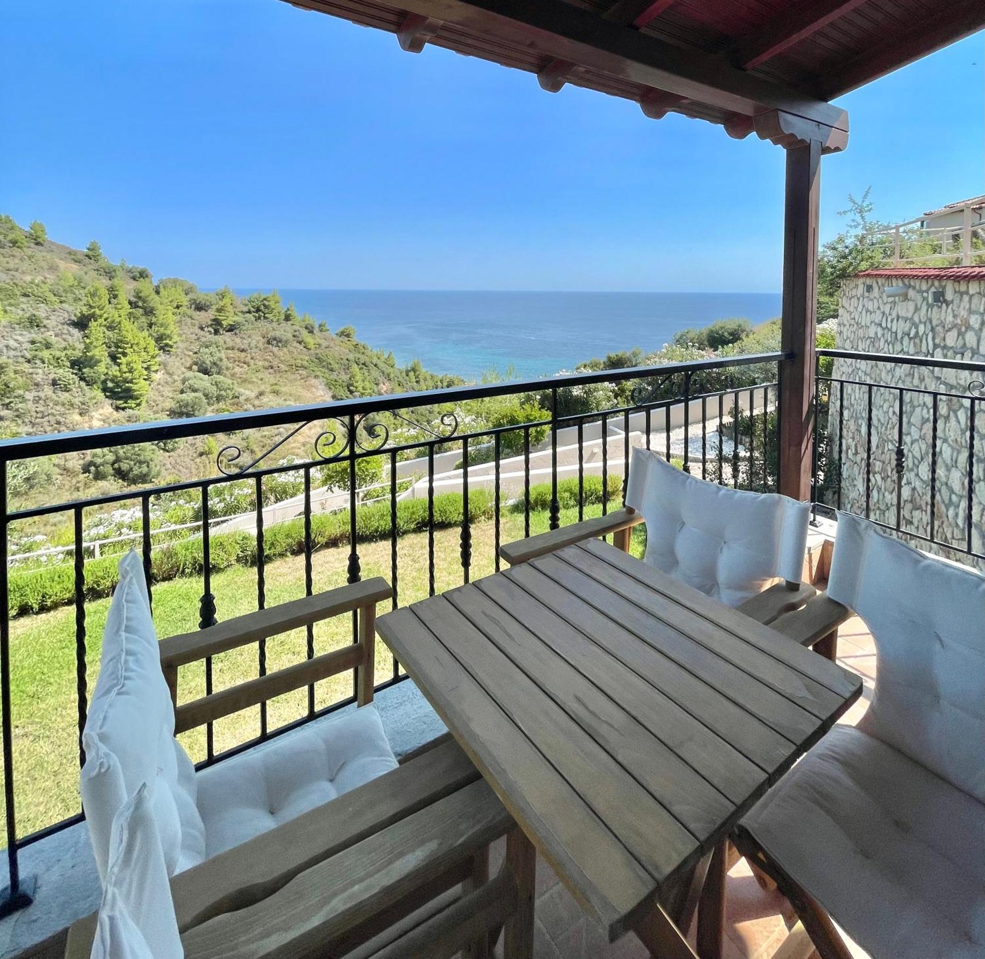 Koumaros Villas Agia Paraskevi  Buitenkant foto